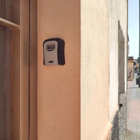 Sunny Holiday Studio Malaga Exterior photo