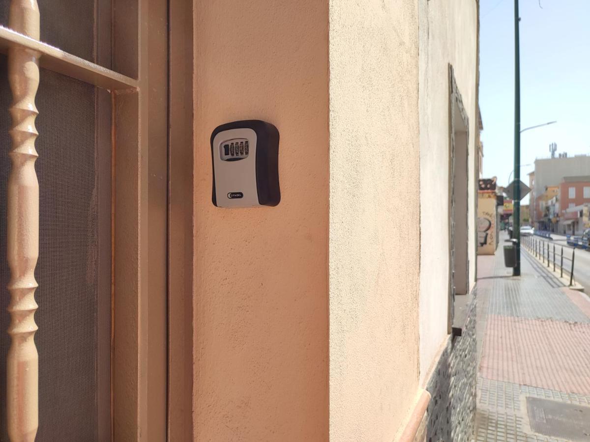 Sunny Holiday Studio Malaga Exterior photo